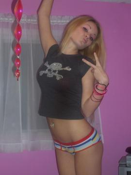 Belladonna22jaar aus Noord-Brabant,Niederlande